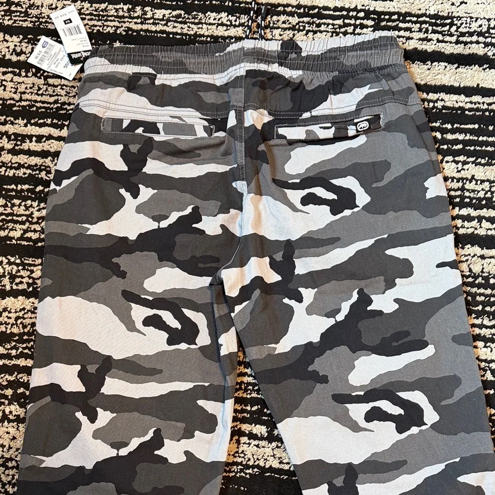 Ecko Unlimited Gray Camouflage Joggers - Picture 6 of 6